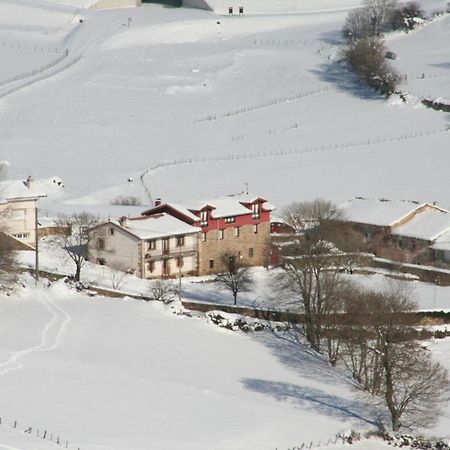 Albergue La Torre Santiurde de Reinosa Buitenkant foto