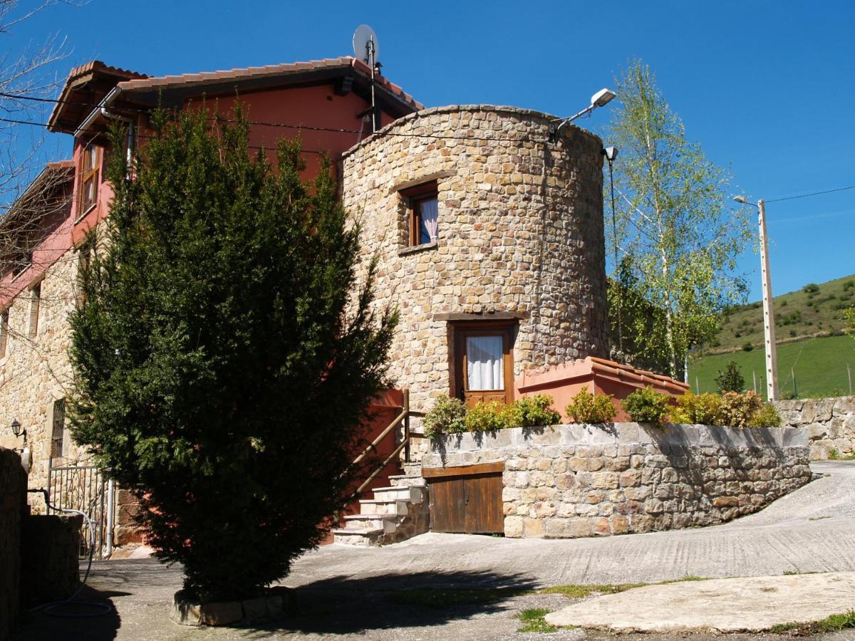 Albergue La Torre Santiurde de Reinosa Buitenkant foto
