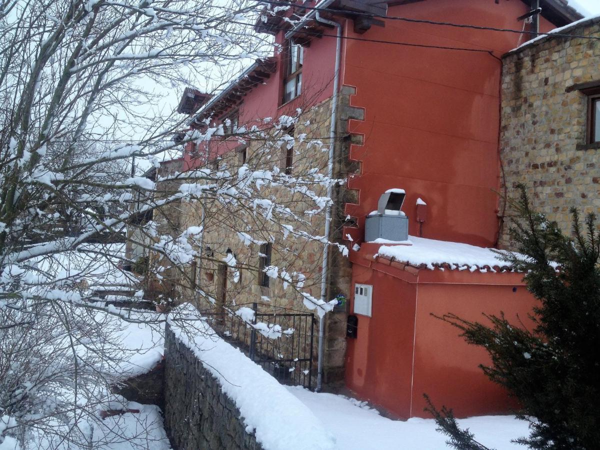 Albergue La Torre Santiurde de Reinosa Buitenkant foto